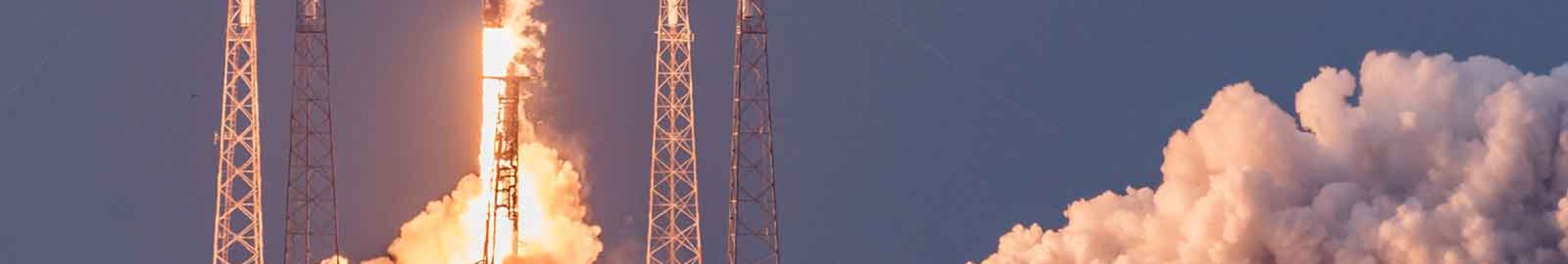 Drake Plastics-Spacecraft-Industry-13a-spaceX-falcon-9-1-Banner